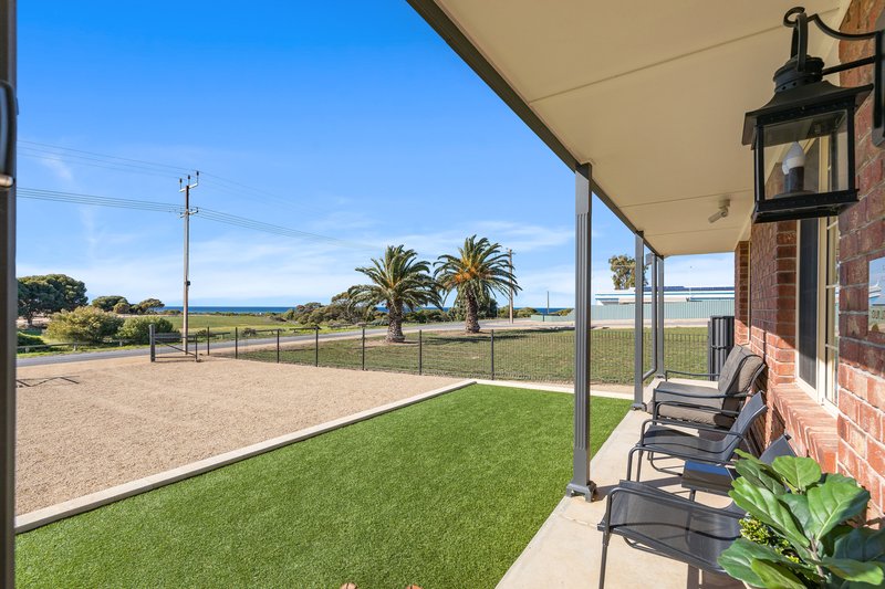 Photo - 3 Angus Road, Tiddy Widdy Beach SA 5571 - Image 3