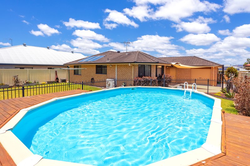 Photo - 3 Anita Close, Taree NSW 2430 - Image 2