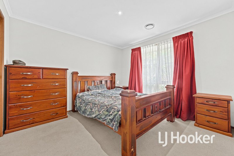 Photo - 3 Anita Place, Pakenham VIC 3810 - Image 8