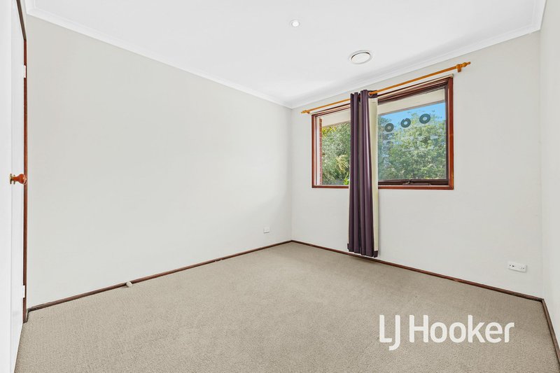 Photo - 3 Anita Place, Pakenham VIC 3810 - Image 11