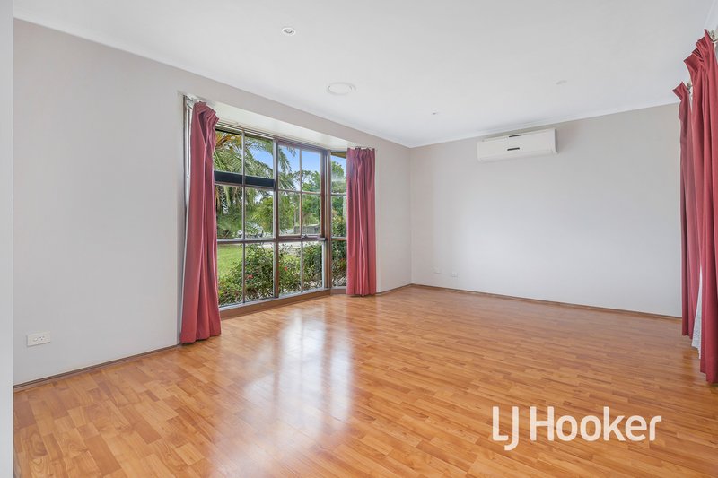 Photo - 3 Anita Place, Pakenham VIC 3810 - Image 4