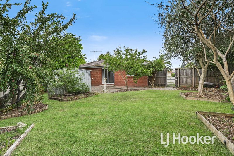 Photo - 3 Anita Place, Pakenham VIC 3810 - Image 7