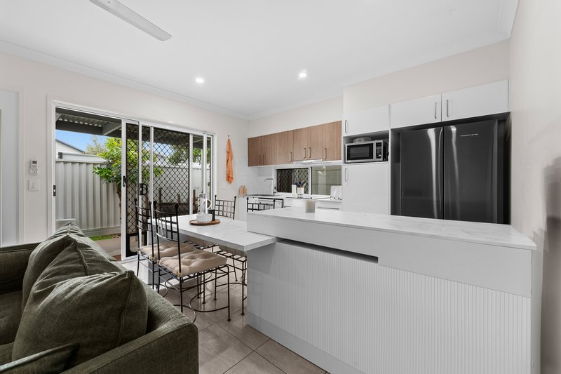 Photo - 3 Anna Lane, Deception Bay QLD 4508 - Image 6