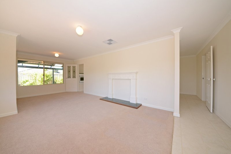 Photo - 3 Annandale Circle, Kinross WA 6028 - Image 3