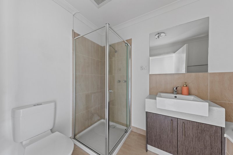 Photo - 3 Annecy Lane, Pakenham VIC 3810 - Image 13