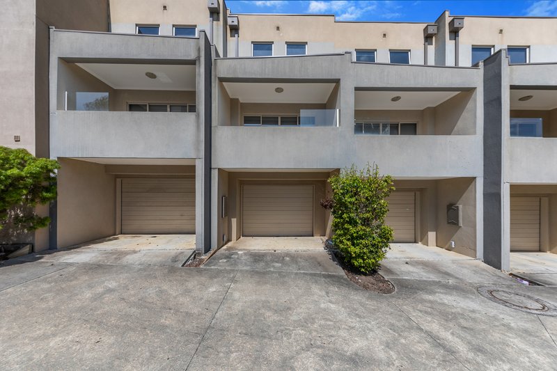 Photo - 3 Annecy Lane, Pakenham VIC 3810 - Image 18