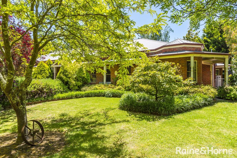 Photo - 3 Annie Catherine Court, New Gisborne VIC 3438 - Image 3