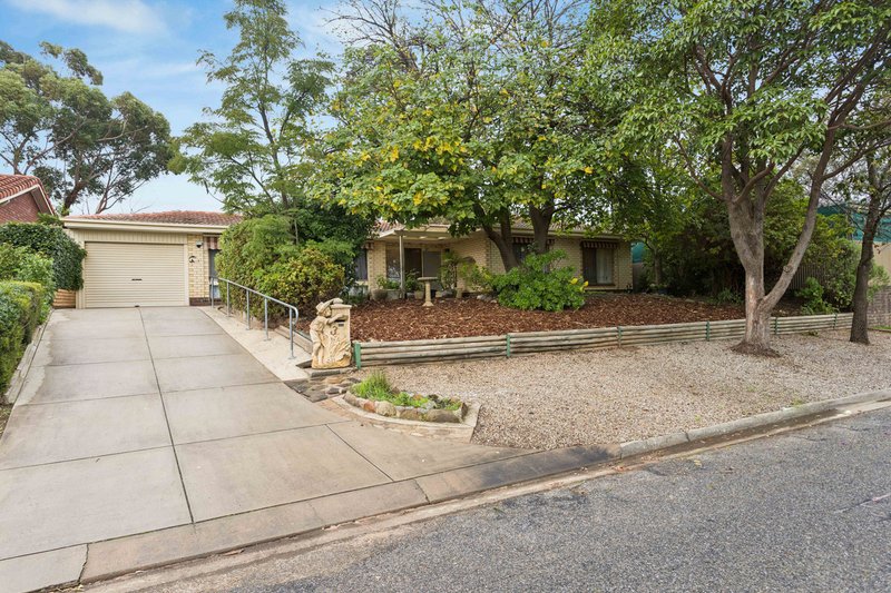 Photo - 3 Anona Way, Fairview Park SA 5126 - Image 2