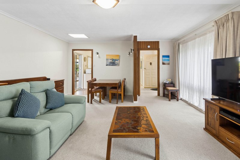 Photo - 3 Anona Way, Fairview Park SA 5126 - Image 9