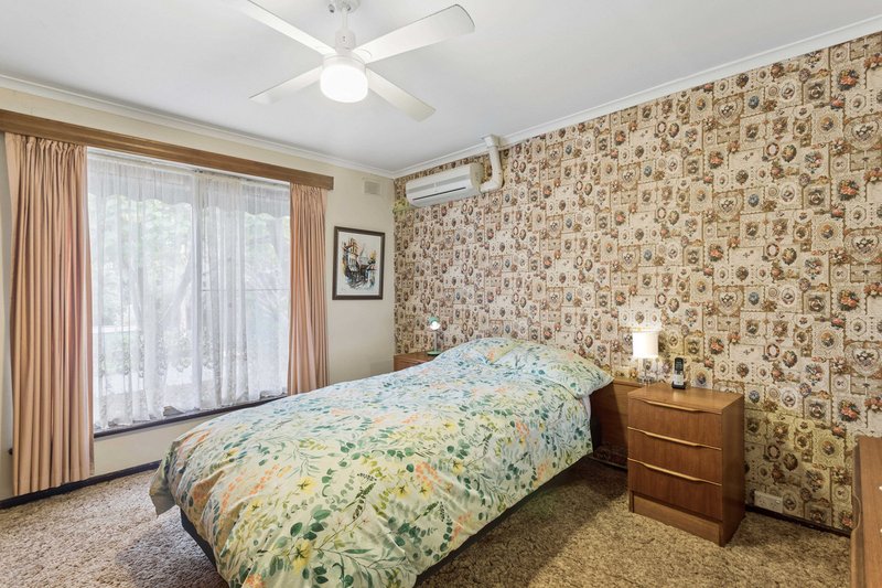 Photo - 3 Anona Way, Fairview Park SA 5126 - Image 17
