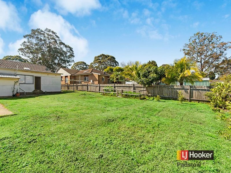 Photo - 3 Anthony Avenue, Padstow NSW 2211 - Image 8