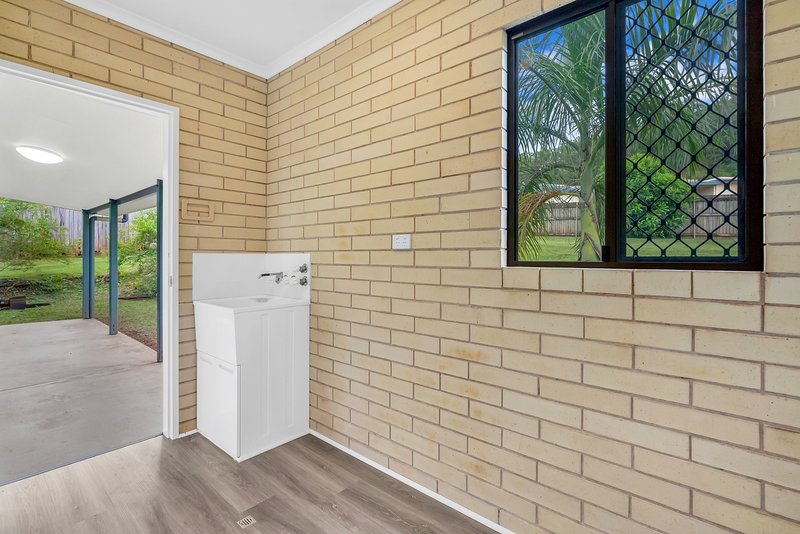 Photo - 3 Araminta Street, Bentley Park QLD 4869 - Image 13