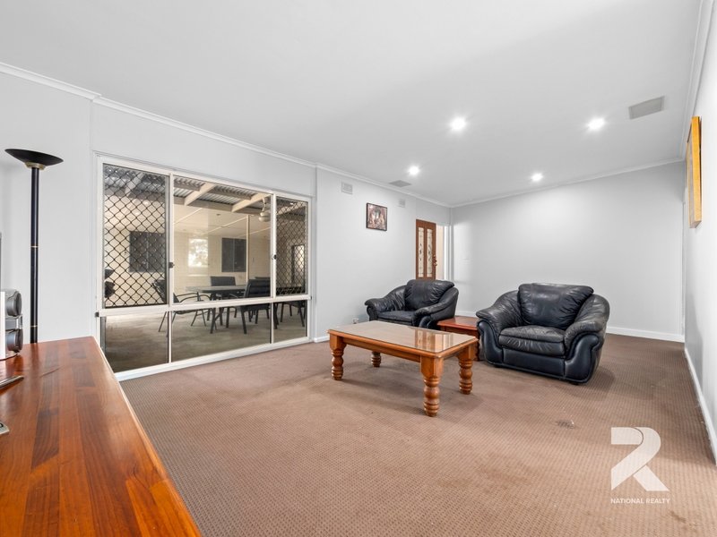 Photo - 3 Arcadia Avenue, Para Hills SA 5096 - Image 3