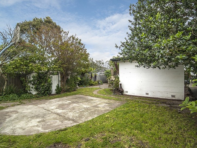 Photo - 3 Arden Drive, Noble Park VIC 3174 - Image 12