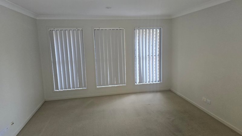 Photo - 3 Aretha Lane, Narangba QLD 4504 - Image 4