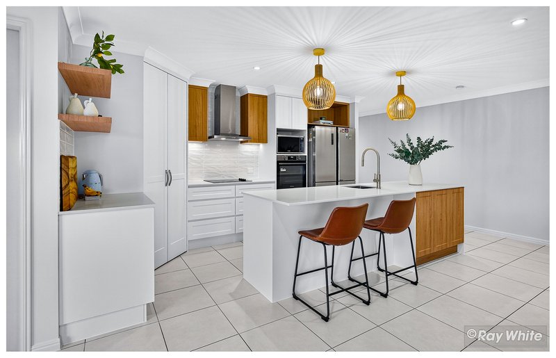 Photo - 3 Argyle Avenue, Parkhurst QLD 4702 - Image 2