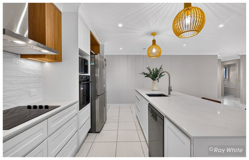Photo - 3 Argyle Avenue, Parkhurst QLD 4702 - Image 3