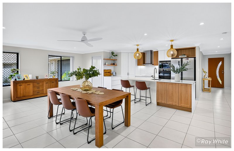 Photo - 3 Argyle Avenue, Parkhurst QLD 4702 - Image 5