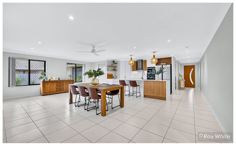 Photo - 3 Argyle Avenue, Parkhurst QLD 4702 - Image 7