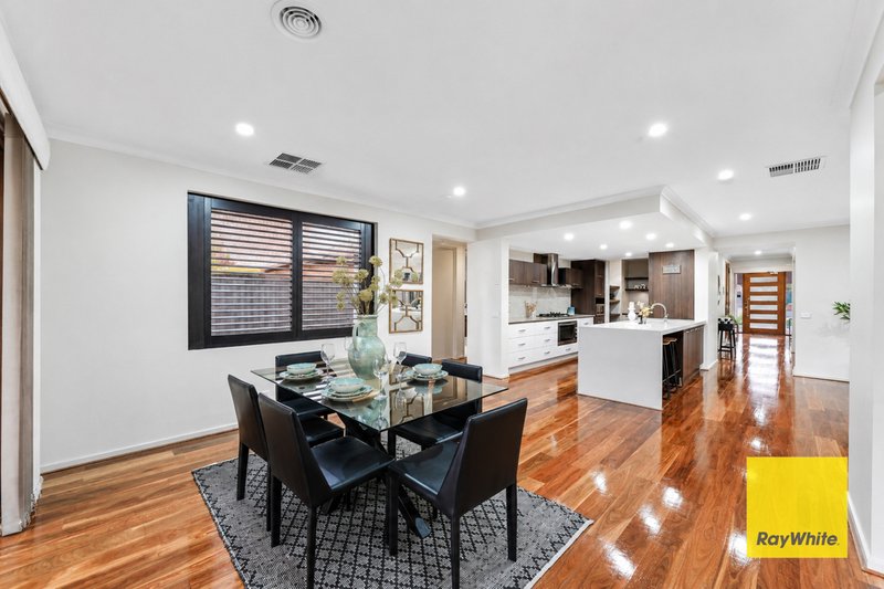 Photo - 3 Arnolds Creek Boulevard, Harkness VIC 3337 - Image 6