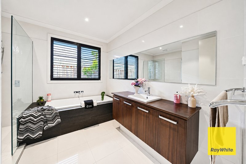 Photo - 3 Arnolds Creek Boulevard, Harkness VIC 3337 - Image 20