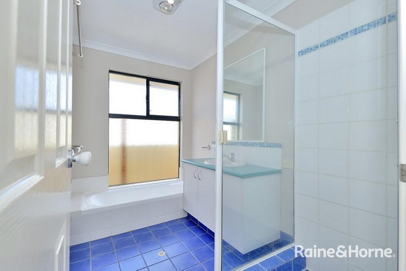 Photo - 3 Arreton Way, Hocking WA 6065 - Image 11
