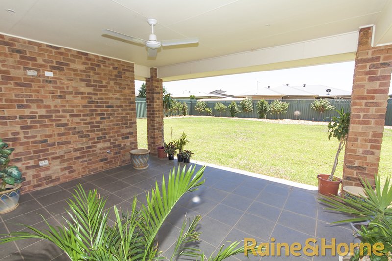 Photo - 3 Artesian Court, Dubbo NSW 2830 - Image 8