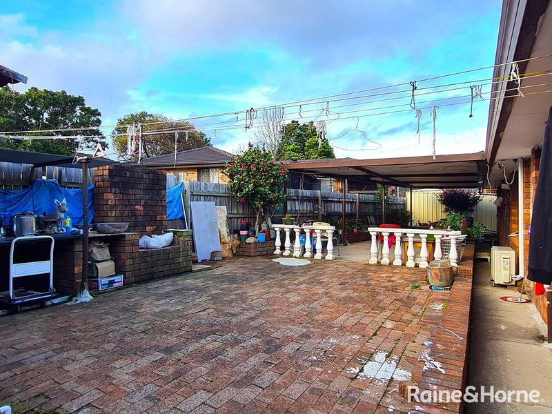 Photo - 3 Aseki Avenue, Glenfield NSW 2167 - Image 13