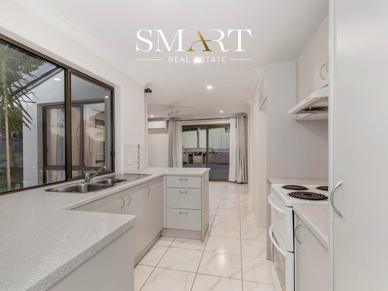 Photo - 3 Ashburton Close, Arundel QLD 4214 - Image 6