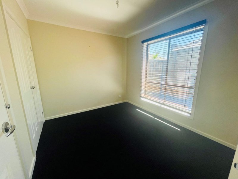 Photo - 3 Ashby Walk, Epping VIC 3076 - Image 5