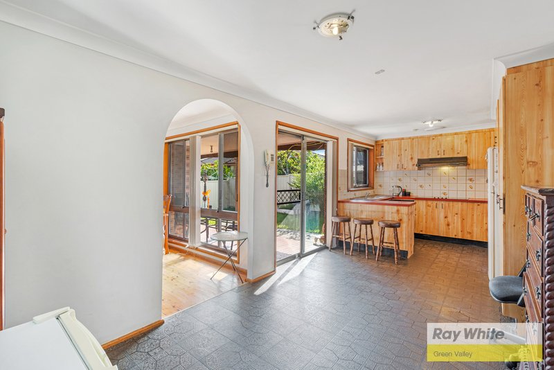 Photo - 3 Aspen Street, Bossley Park NSW 2176 - Image 7