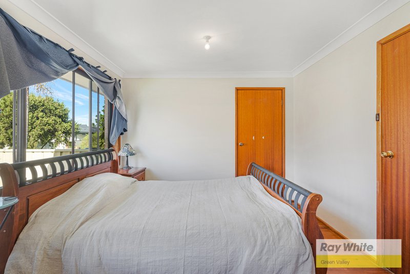 Photo - 3 Aspen Street, Bossley Park NSW 2176 - Image 12