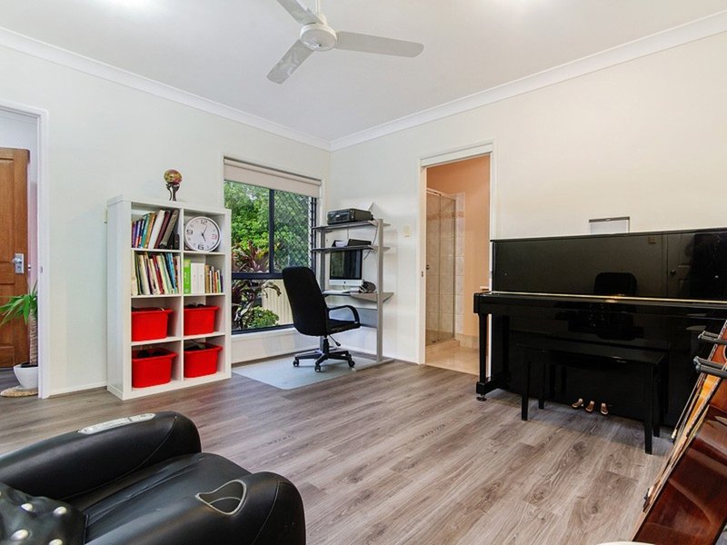 Photo - 3 Asperia Street, Reedy Creek QLD 4227 - Image 8