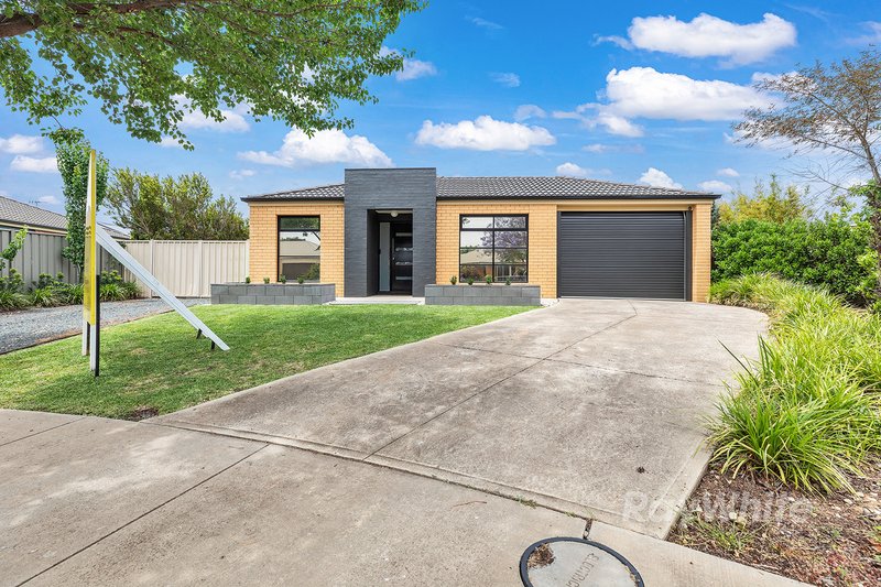 Photo - 3 Aston Court, Echuca VIC 3564 - Image 2