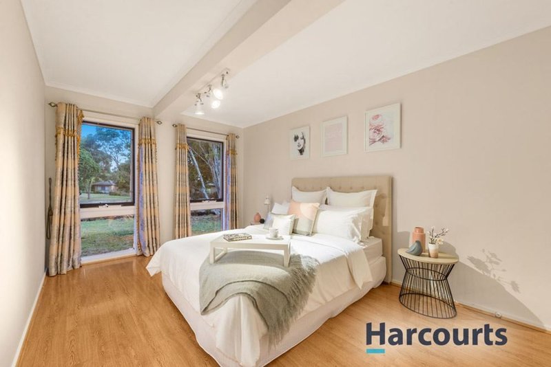 Photo - 3 Attenborough Square, Wantirna VIC 3152 - Image 5