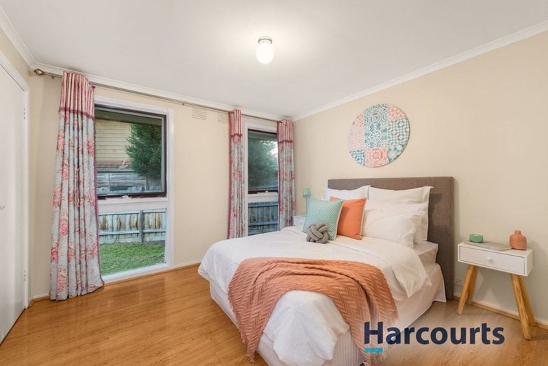 Photo - 3 Attenborough Square, Wantirna VIC 3152 - Image 7