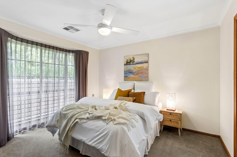 Photo - 3 Austin Place, Wynn Vale SA 5127 - Image 3