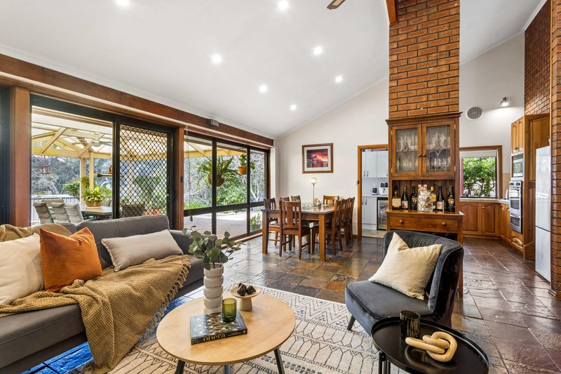 Photo - 3 Austin Place, Wynn Vale SA 5127 - Image 7