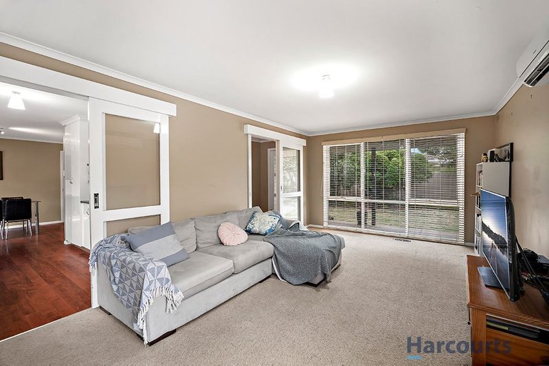 Photo - 3 Avoca Crescent, Alfredton VIC 3350 - Image 7