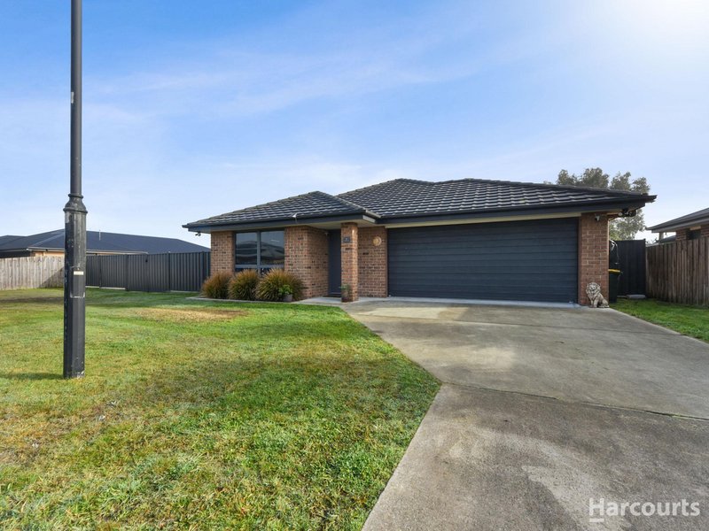 Photo - 3 Axton Close, George Town TAS 7253 - Image 1
