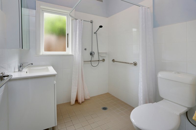 Photo - 3 Bago Street, Pendle Hill NSW 2145 - Image 6