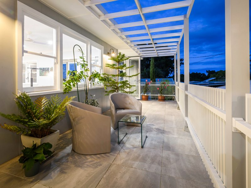 Photo - 3 Baird Street, Eastern Heights QLD 4305 - Image 4