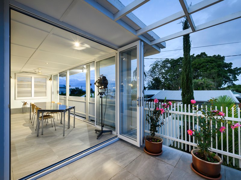 Photo - 3 Baird Street, Eastern Heights QLD 4305 - Image 5