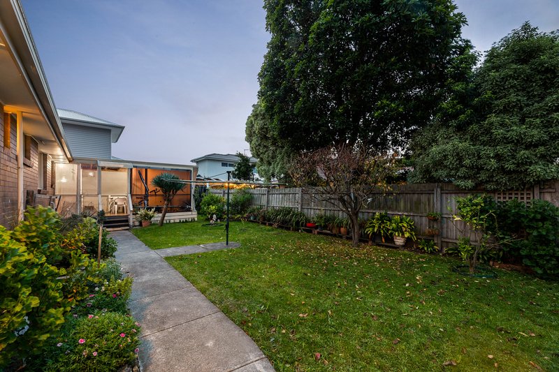 Photo - 3 Baker Court, Burwood East VIC 3151 - Image 12