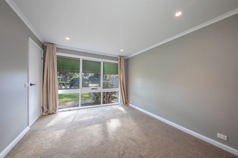 Photo - 3 Balliol Common, Sunbury VIC 3429 - Image 6