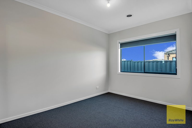 Photo - 3 Balmain Street, Tarneit VIC 3029 - Image 5