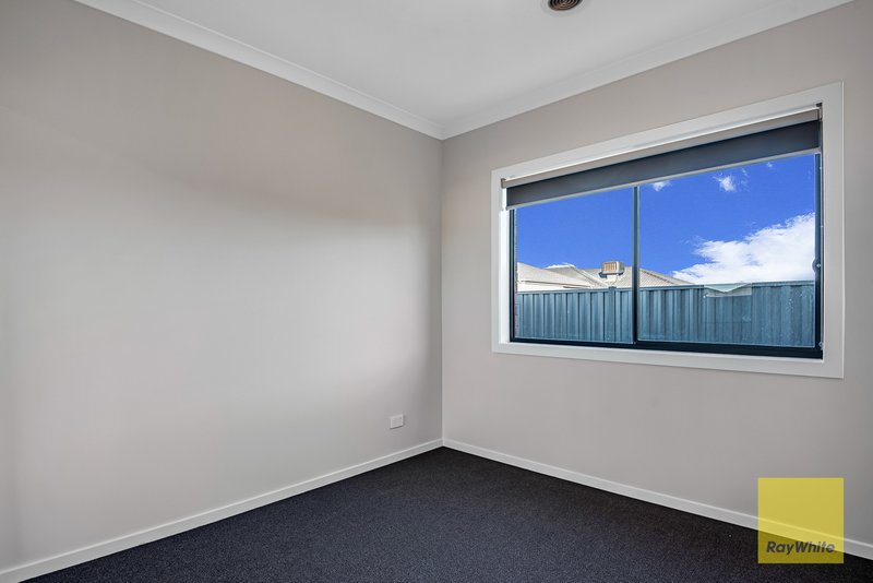 Photo - 3 Balmain Street, Tarneit VIC 3029 - Image 7