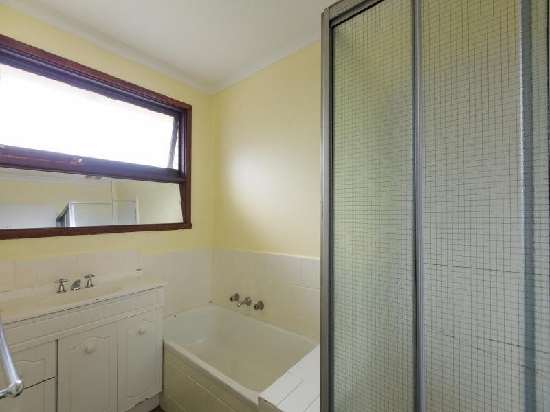 Photo - 3 Bambra Court, Seaford VIC 3198 - Image 6