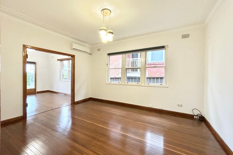 Photo - 3 Bambridge Street, Chester Hill NSW 2162 - Image 2