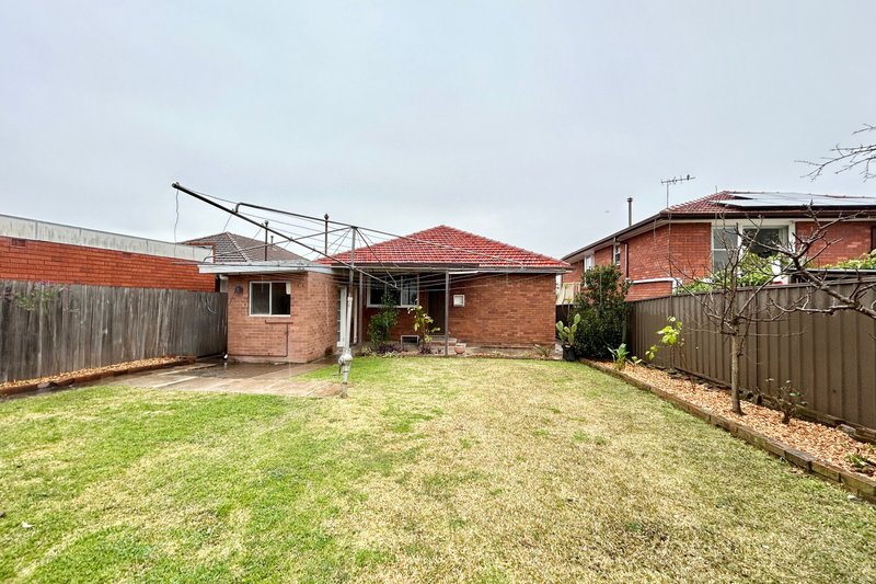 Photo - 3 Bambridge Street, Chester Hill NSW 2162 - Image 12